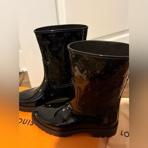 Louis Vuitton Rubber Embossed Monogram Drops Flat Half Boots